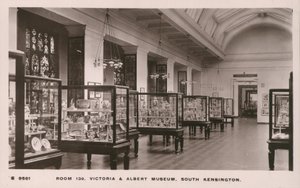 Het Victoria en Albert Museum, South Kensington, Londen door English Photographer