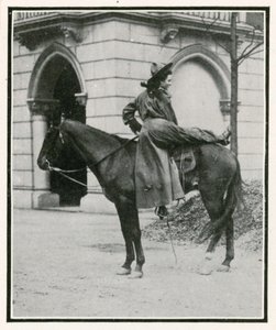 De opening van de Golden West-tentoonstelling in Earls Court: Vrouwelijke ruiters in het wilde westen door English Photographer
