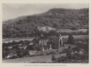 Tintern Abbey, gekocht door de regering van de hertog van Beaufort door English Photographer