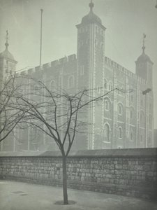 Tower of London, Tower Hill: White Tower, 1899 door English Photographer