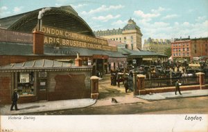 Victoria Station, Londen door English Photographer