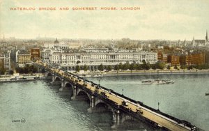 Waterloo Bridge en Somerset House door English Photographer