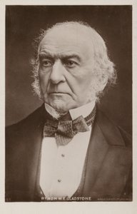 William Ewart Gladstone door English Photographer