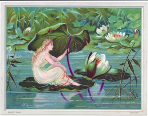 Victoriaanse wenskaart van een fee die op een stroom vaart op een lotusblad met een lelieblad als luifel, ca. 1880 door English School