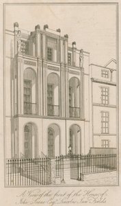 Een uitzicht op de voorkant van het huis van John Soane Esq, Lincolns Inn Fields, Londen door English School