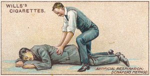 Kunstmatige ademhaling, Schafers methode, nr.25 uit de Eerste Hulp-serie van Willss Cigarettes kaarten