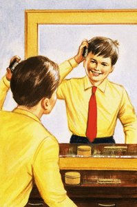 Jongen die zijn haar borstelt in een spiegel met een dunne laag zilver door English School