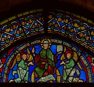 Detail uit het oostelijke raam van de Trinity Chapel met Christus in Glorie