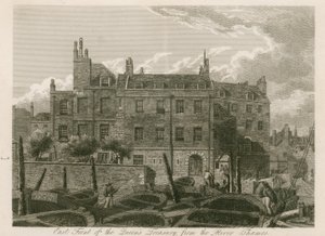 Oostelijke voorzijde van de Queens Treasury vanaf de rivier de Theems door English School