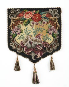 Vuur scherm paneel, ca. 1850 (Berlin wolwerk canvas paneel met kralenwerk en zijden achterkant) door English School