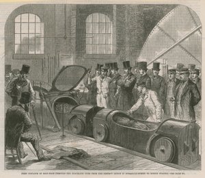 Eerste verzending van postzakken door de pneumatische buis door English School