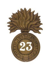 Glengarry badge door English School