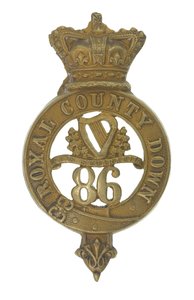 Glengarry badge door English School