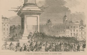 M Kossuth spreekt de mensen toe op Charing Cross