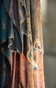Madonna en kind van het middenschip, polychroom detail door English School