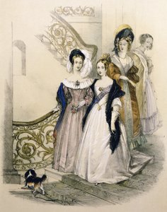 Koningin Victoria op een trap met hofdames