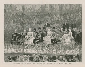 De sjah en de koninklijke familie bij het staatsconcert in de Royal Albert Hall