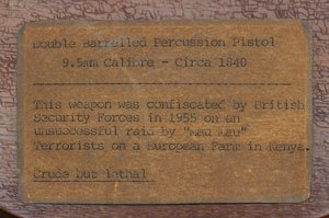 Getypte label voor een dubbelgeweerde percussiepistool (373725) (gedrukt papier)