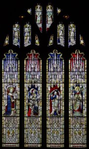 Raam Ew met het oostelijke raam: glas oorspronkelijk afkomstig uit de kerk van Stretton Sugwas