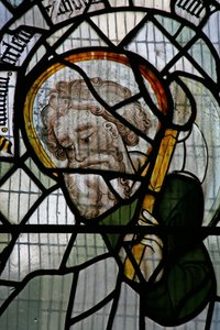 Raam W met St. Matthias door English School