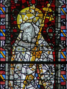 Raam w4 met St. Petrus