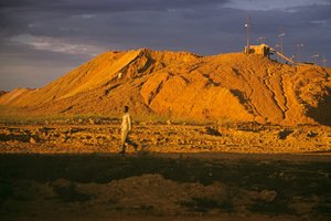 Tinmijn op het Jos Plateau, Nigeria, Afrika