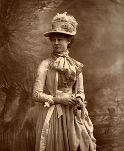 Violet Vanbrugh, Britse actrice, 1887
