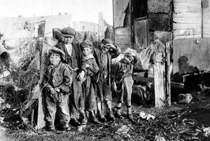 Een groep straatjongens, Parijs