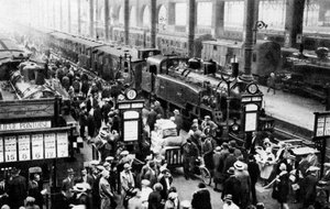 Aankomst van de trein op Noordstation, Parijs, 1931 door Ernest Flammarion