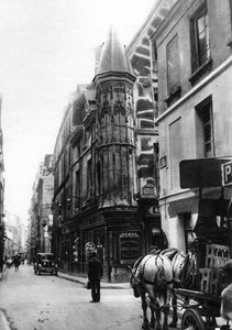 Rue Vieille du Temple, Hotel Barbette, Parijs, 1931 door Ernest Flammarion