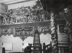 Kuangchou, Kuangtung, Canton, Tempel van de God van Geneeskunde, Reliëfs in hoofdplein door Ernst Boerschmann