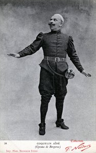 Constant Coquelin alias Coquelin aîné (1841 - 1909) in het kostuum van Cyrano de Bergerac (zw/w foto) door Etienne Neurdein