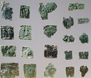 Ex-voto in bronzen plaat met ogen. Artefacten uit de objecten van het Heiligdom van Reithia Este (Venetië). Etruskische Beschaving, 5e-4e eeuw v.Chr. door Etruscan