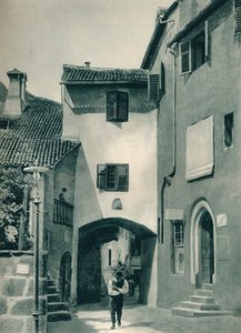 Een rustige straat, Merano, Zuid-Tirol, Italië, 1927 door Eugen Poppel