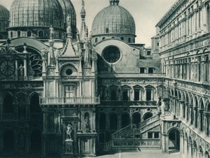 Binnenplaats van het Dogepaleis, Venetië, Italië, 1927