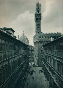 Het Palazzo Vecchio vanuit de Uffizi-galerij, Florence, Italië door Eugen Poppel