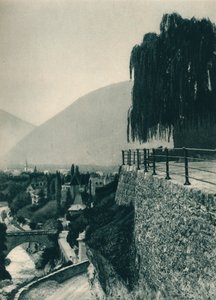 Uitzicht op de stad, Merano, Zuid-Tirol, Italië, 1927 door Eugen Poppel