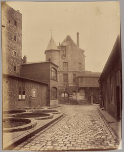 [Kasteel van de Witte Koningin, Rue des Gobelins 17] door Eugène Atget
