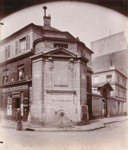 Fontein des Haudriettes, hoek van de rue des Archives en de rue des Haudriettes, 3e arrondissement, Parijs (zw/w foto) door Eugène Atget