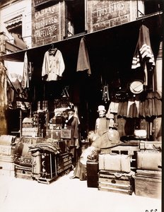 Rue de Petit Chouard door Eugène Atget