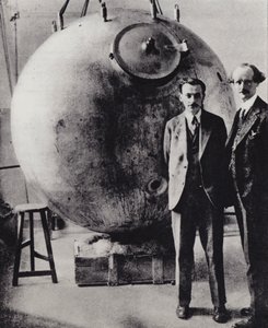 Eerste opstijging in de stratosfeer, 28 mei 1931 door European Photographer