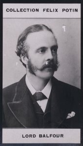 James-Arthur Balfour door European Photographer