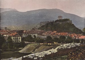 Lourdes, de stad en het kasteel door European Photographer