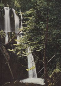 Luchon, Cascade Du Parisien door European Photographer