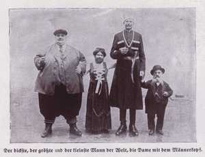 De dikste, langste en kortste mannen ter wereld, en een bebaarde dame (zw/w foto)