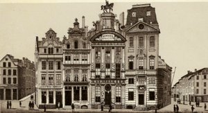 Brussel: Hotel des Brasseurs, Grote Markt door European School