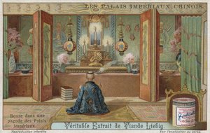 Boeddhistische monnik in een pagode van een keizerlijk paleis, China