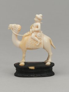 Zwarte paard, schaakstuk, India, circa 1820 door F. Ernest Jackson