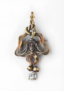 Hanger-Broche, Tussen 1899 en 1908