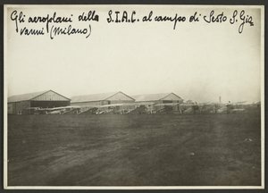 De S.I.A.C. vliegtuigen op het Sesto S. Giovanni veld (Milaan) door Fedele Azari